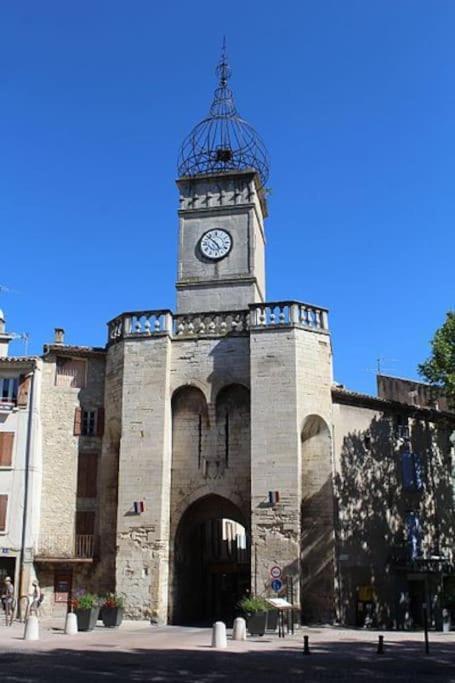 Superbe Appartement Avec Terrasse Sur Les Toits Manosque Exteriér fotografie